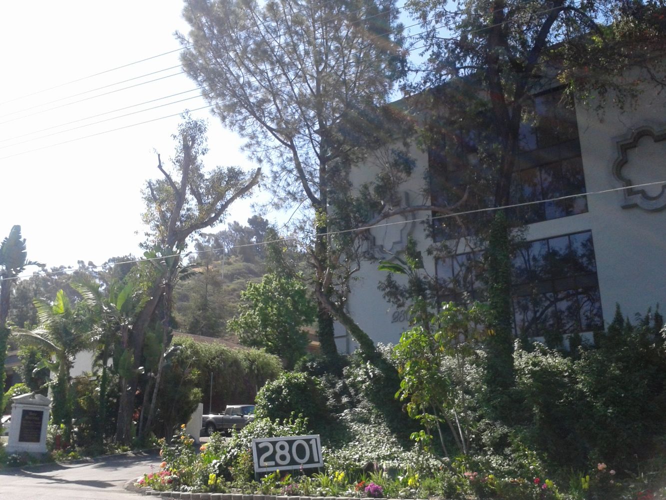 SMALL, PROFESSIONAL, EXECUTIVE, PRIVATE OFFICES. BEAUTIFUL BUILDING